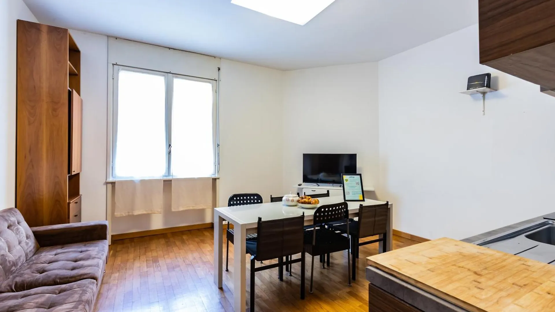 Joivy Apartments By The Lake Côme Italia