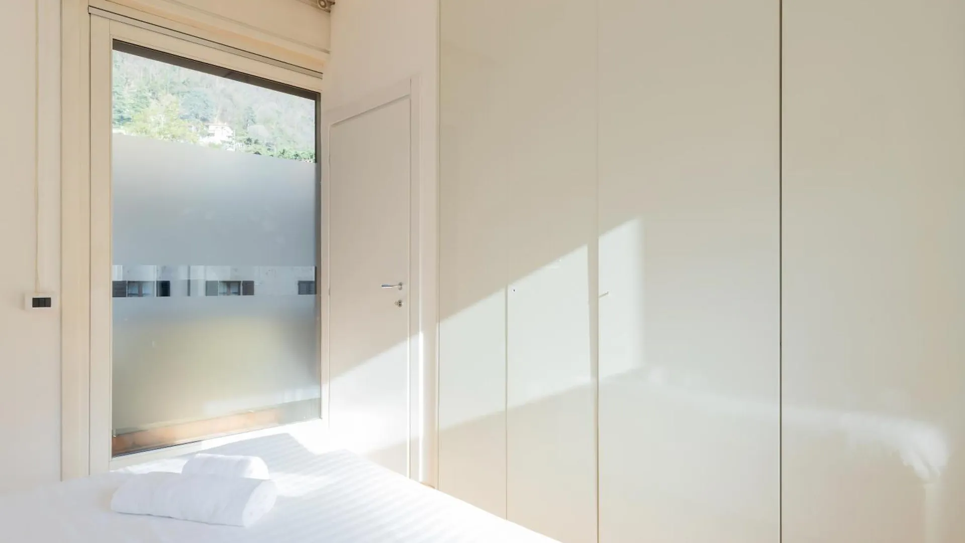 Joivy Apartments By The Lake Como